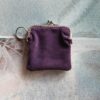 Väike tikitud kukkur / violetne
